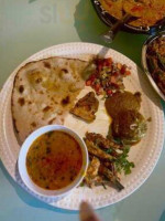 Dutt Gurukripa food