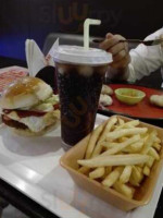 Moz Burger food
