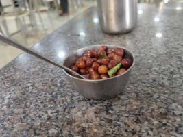 Shri Balaajee Bhavan food