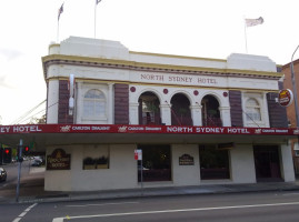 North Sydney Hotel outside