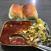 Nevale Misal, Chinchwadgaon food