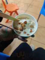 Khatri Bandhu Pot Ice Cream food