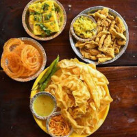 Chetna Gathiya Rath food