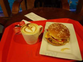 Cafe Coffee Day Maddur food
