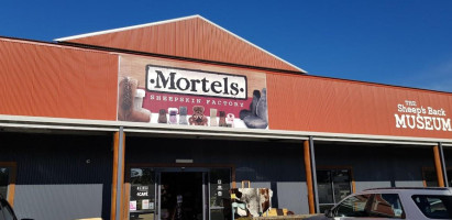 Mortels Cafe outside