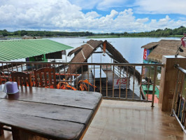 Krua Keerati, Rafting On The Lower Dam food