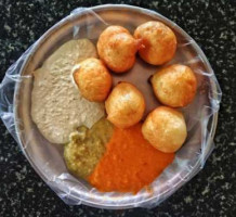 Sri Veeranjaneya Tiffin Centre food