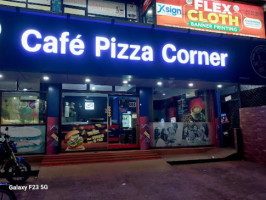 Cafe Pizza Corner inside