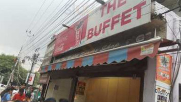 The Buffet Snack Shop outside