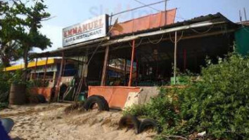 Emmanuel Restaurant And Bar food
