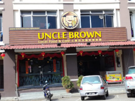 Uncle Brown Local Food And Cafe outside