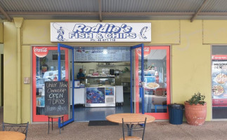 Roddies Fish and Chips outside
