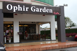 Ophir Garden Cafe Ophir outside