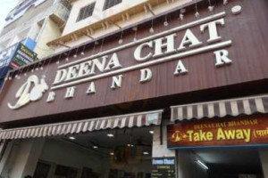 Deena Chat Bhandar food