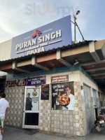 Puran Singh Ka Mashoor Vishal Dhaba inside