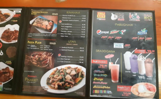 Penong's Barbecue Seafoods And Grill food
