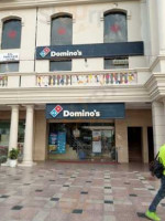 Dominos Mathura food