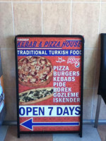 Yangebup Kebab & Pizza House inside