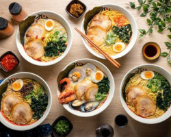 Jiǔ Tāng Wū Rì Běn Lā Miàn Xīn Zhú Dōng Mén Diàn food