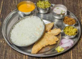 Amantran Bhojnalay food