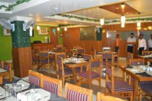 Bay Leaf Restaurant Bar inside