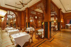 The Restaurant at the Oberoi Wildflower Hall food