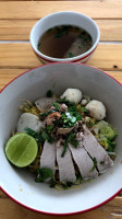 ก๋วยเตี๋ยวชาวเล สูตรเด็ดชลบุรี food