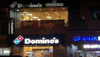 Domino's (Delhi) food