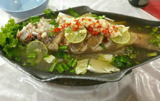 Linda Seafood สุดแซ่บ สาขา 3 เชียงราย food