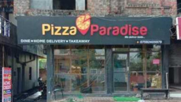 Pizza Paradise food