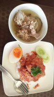 ก๋วยเตี๋ยวหมูตุ๋น เมืองทอง รสดีเด็ด food