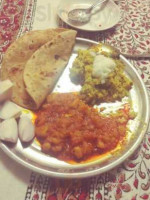 Vaishali Gujrati Thali food