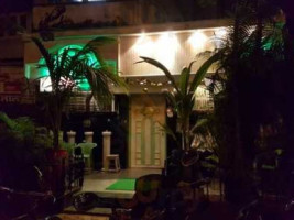 Dwara Restaurant Bar outside