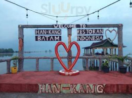 Han Kang Seafood outside