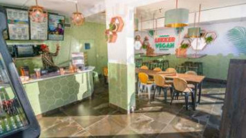 Lekker Vegan Cafe Kloof St inside
