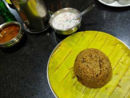 New Hyderabad Biryani food