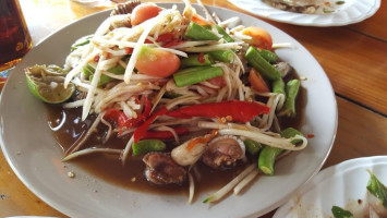 ส้มตำป๋ายาว food