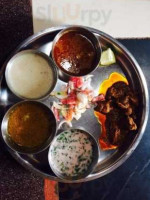 Saanchi Bhojanalay food