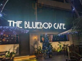 The Bluebop Cafe outside