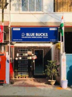 Bluebucks Cafe outside