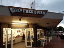 Gibbos Fresh Fish inside