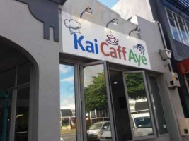 Kai Caff Aye outside