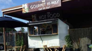 Gourmet Hi-way outside