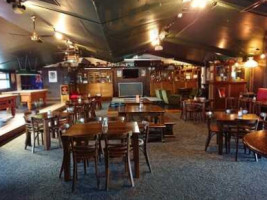 Rosie O'gradys Irish Pub inside