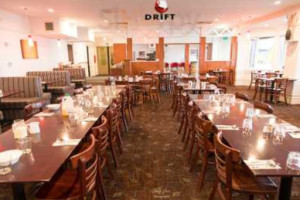 Drift Cafe, Restaurant Bar, Napier inside