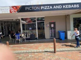 Picton Pizza And Kebabs food