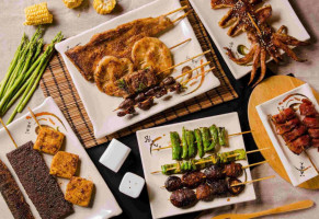 Huǒ Nú Lǔ Lǔ Tàn Kǎo Ba Měi Cūn Diàn food