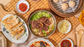 Tóng Jì Táo Bǐng Zhōu Fāng food