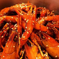 Tai Liu Crayfish Tài Liù Lóng Xiā Guǎn inside