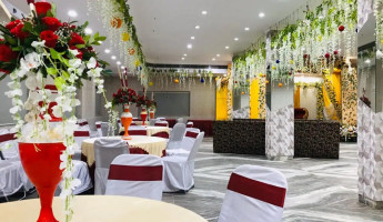 Mahi Restaurant & Banquet inside